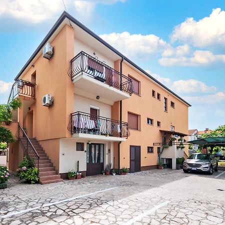 רוביני Banko Apartments מראה חיצוני תמונה