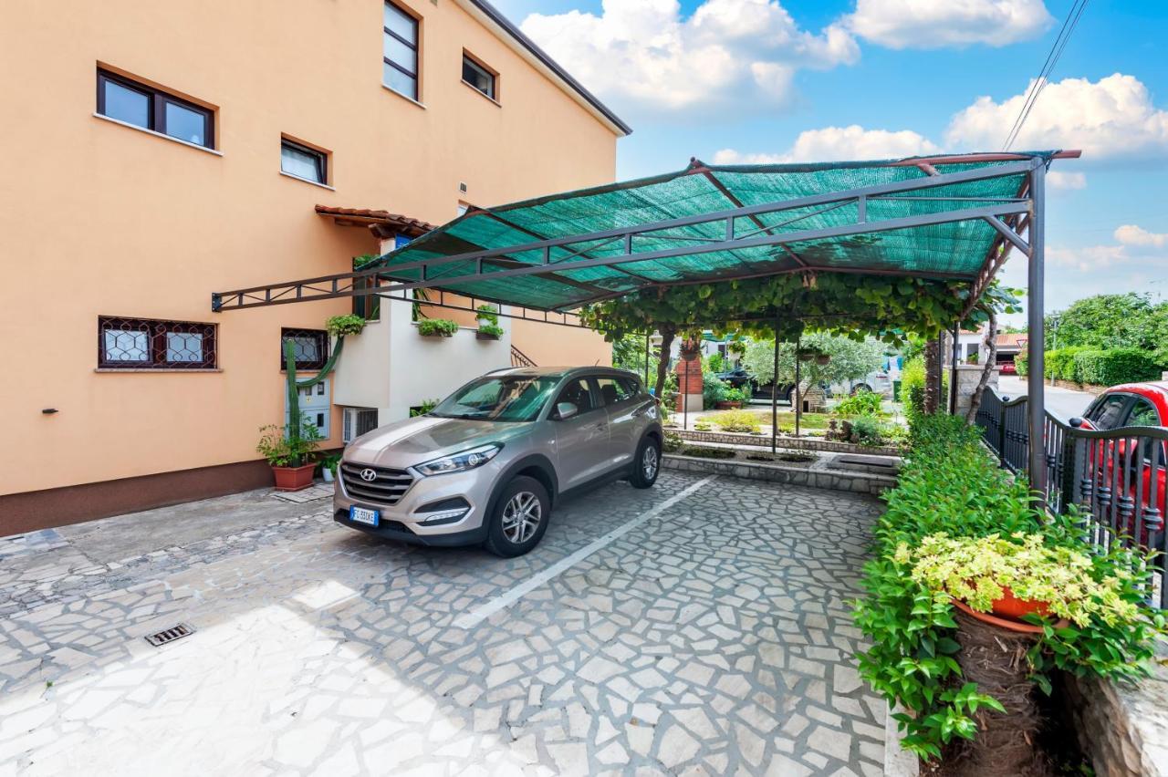 רוביני Banko Apartments מראה חיצוני תמונה